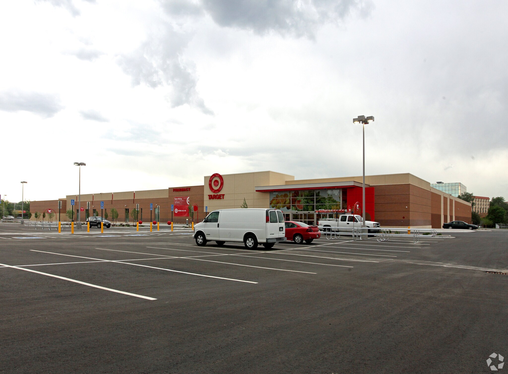 3333 S Tamarac Dr, Denver, CO for lease Primary Photo- Image 1 of 8