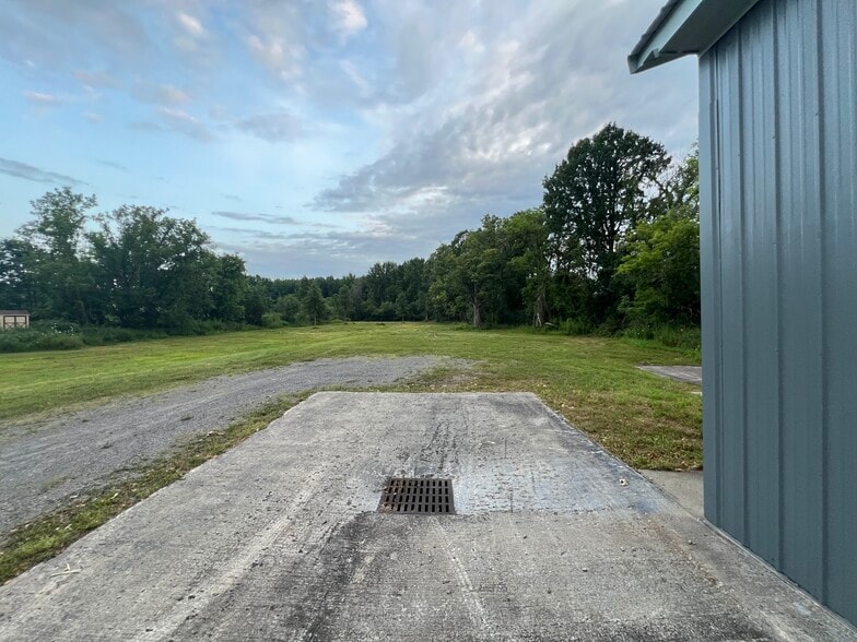 27 Robinson Rd, Clinton, NY for sale - Building Photo - Image 3 of 14