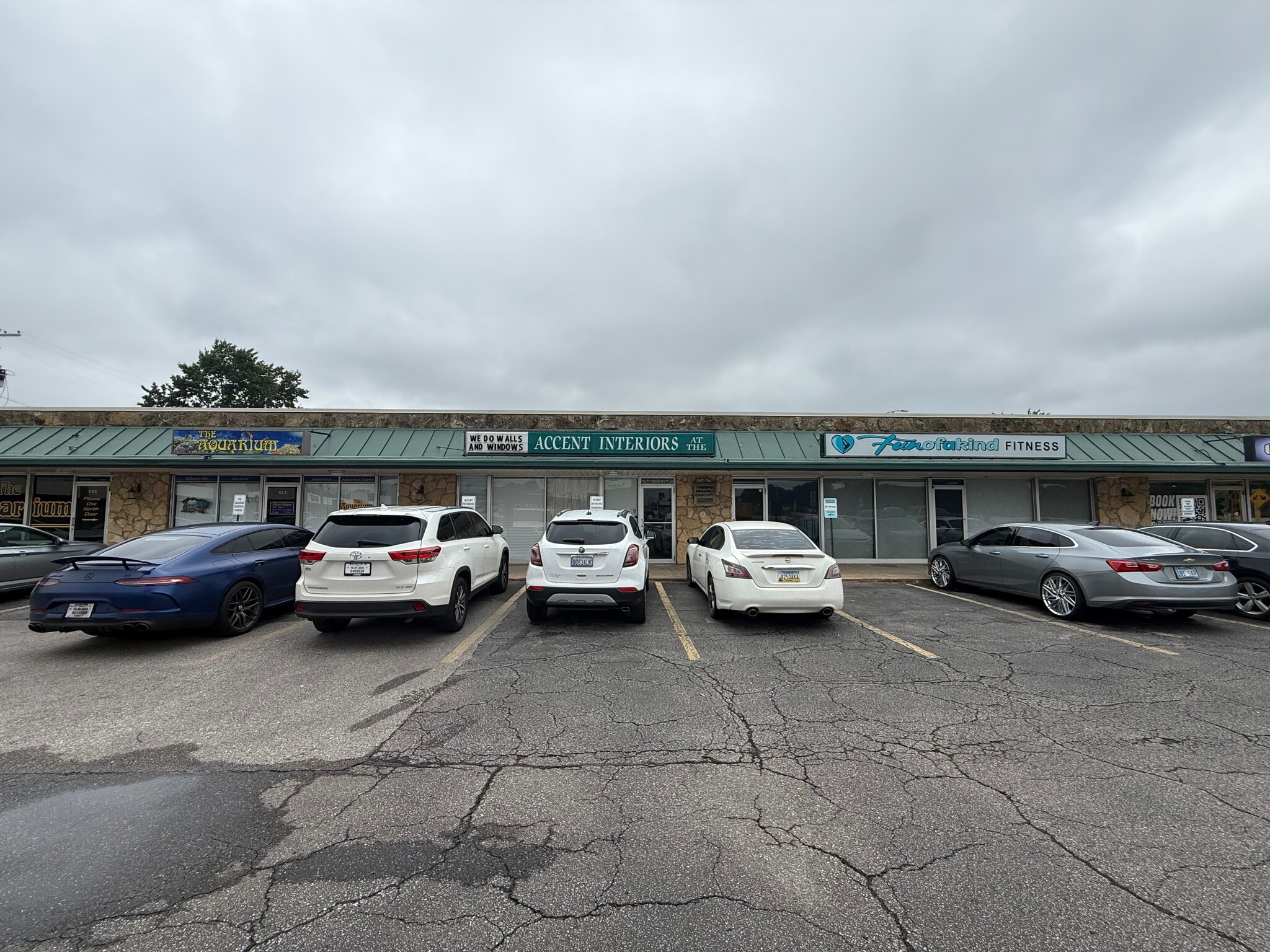 6355 E Kellogg Dr, Wichita, KS for lease Building Photo- Image 1 of 6