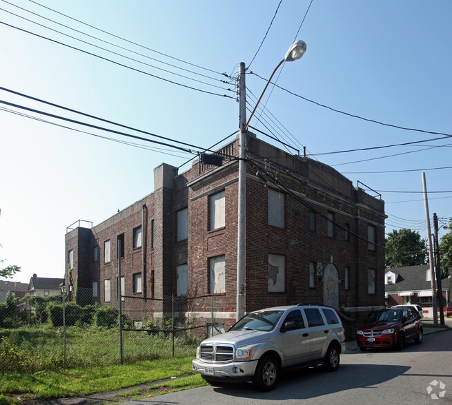 134-29 218th St, Springfield Gardens, NY for lease - Primary Photo - Image 1 of 11