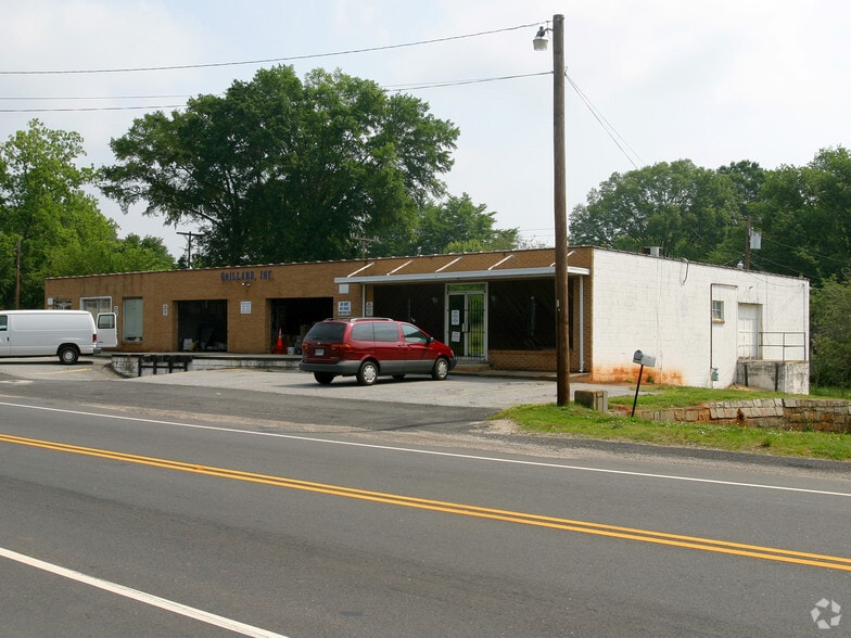 1821 S McDuffie St, Anderson, SC for lease - Primary Photo - Image 1 of 5