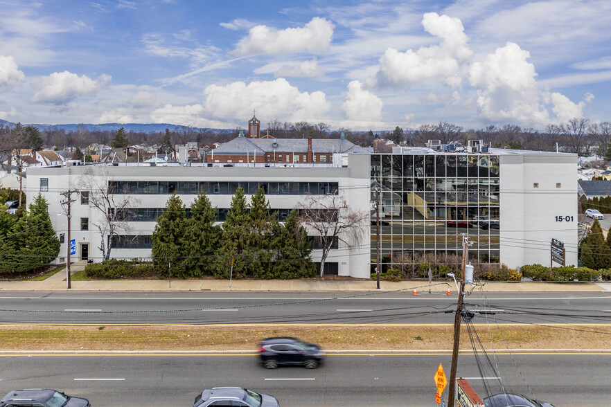 15-01 Broadway, Fair Lawn, NJ for sale - Building Photo - Image 3 of 14