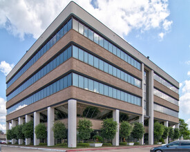 14511 Falling Creek Dr, Houston, TX for lease Building Photo- Image 1 of 5