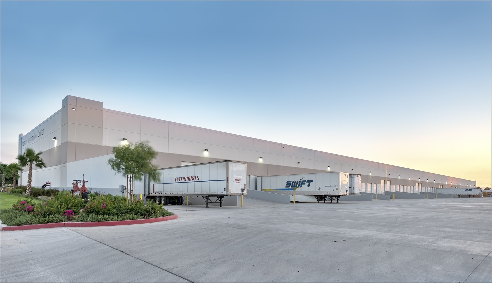 285 Rood Rd, Calexico, CA for lease Primary Photo- Image 1 of 4