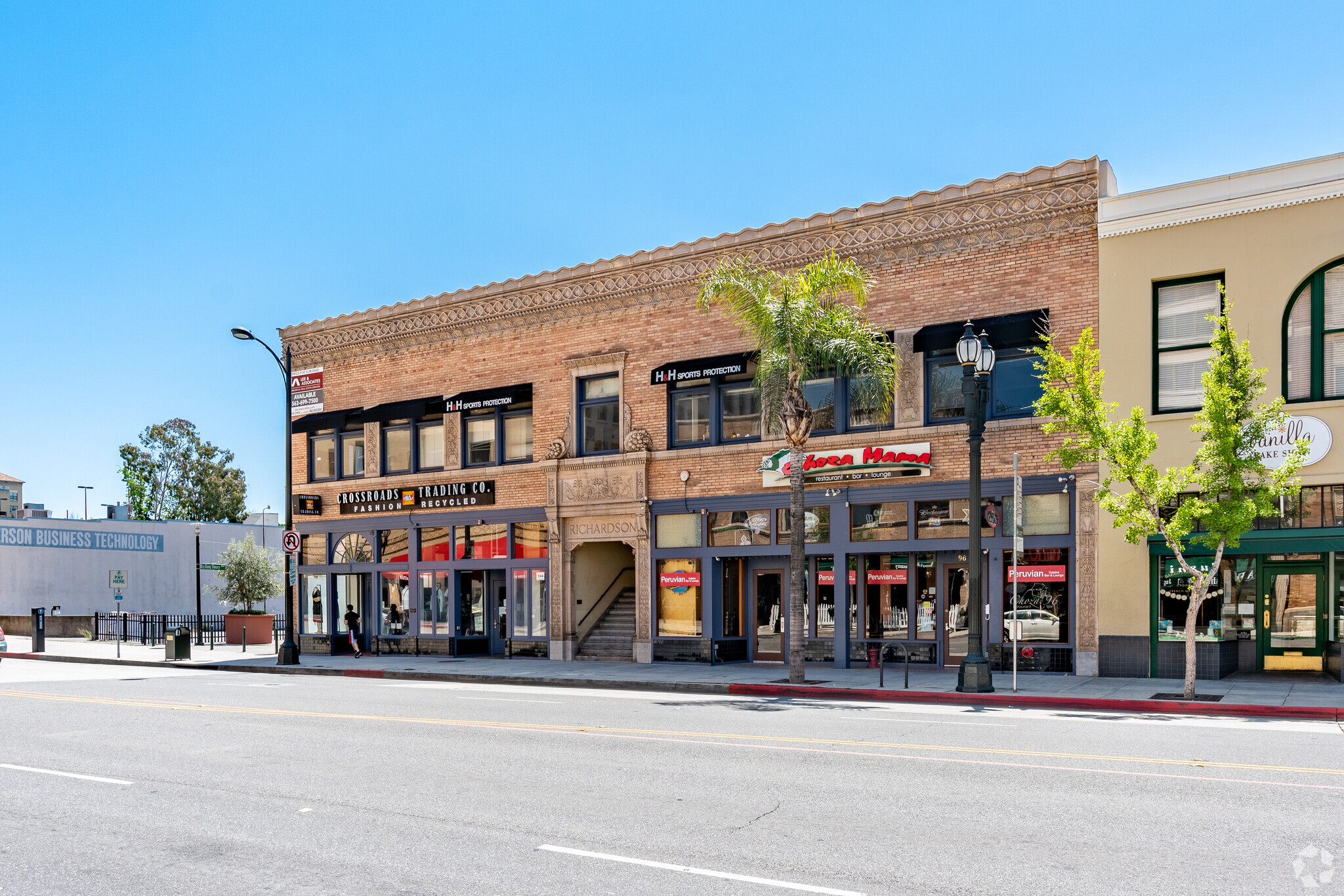 96-104 E Colorado Blvd, Pasadena, CA for lease Building Photo- Image 1 of 8