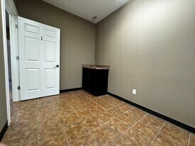 835 S 9th Ave, Haubstadt, IN 47639 - Unit 841 - - Interior Photo - Image 1 of 5