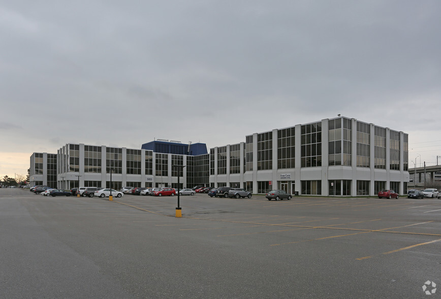 5945-5955 Airport Rd, Mississauga, ON for lease - Primary Photo - Image 1 of 37