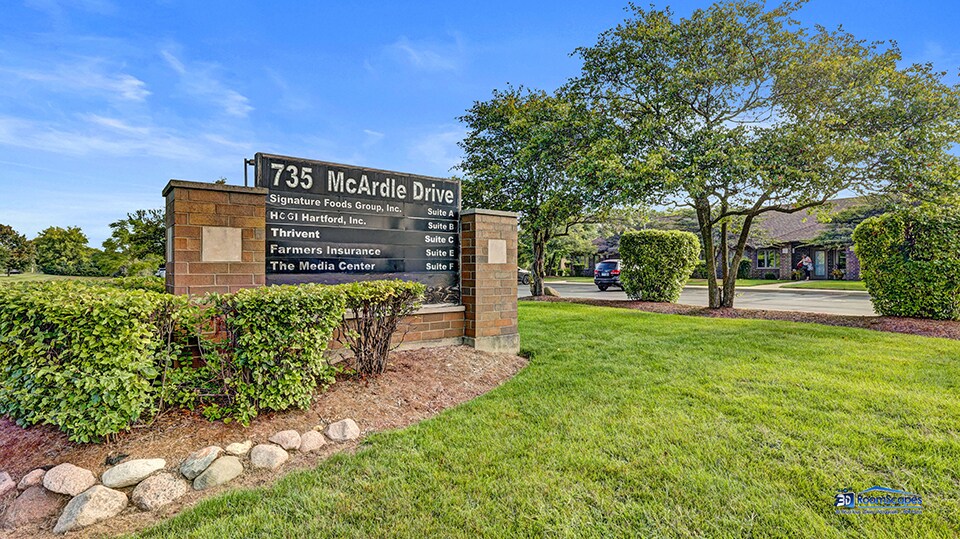 735 McArdle Dr, Crystal Lake, IL for sale Building Photo- Image 1 of 1