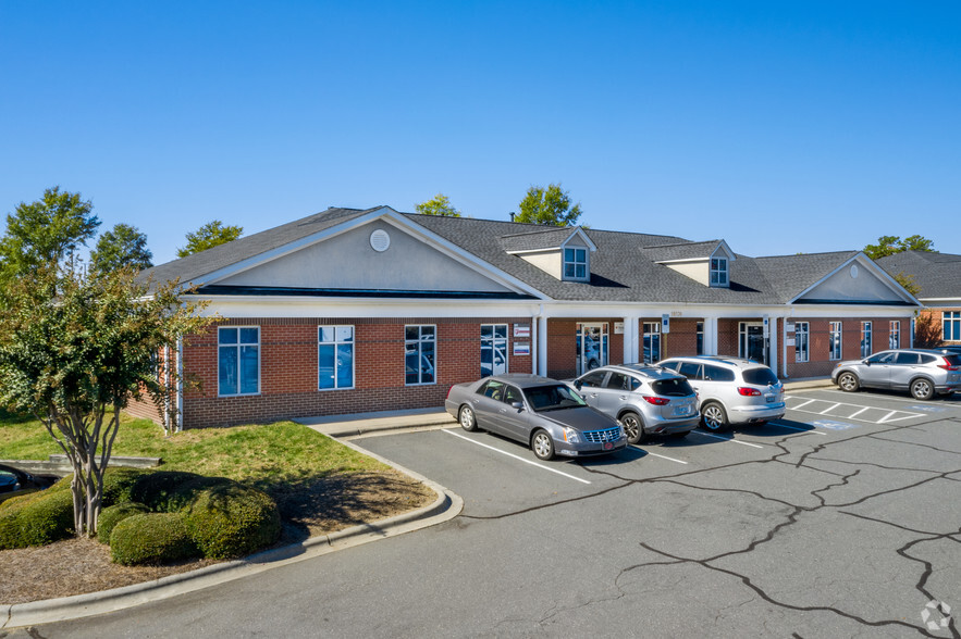 10316 Feld Farm Ln, Charlotte, NC for sale - Primary Photo - Image 1 of 1