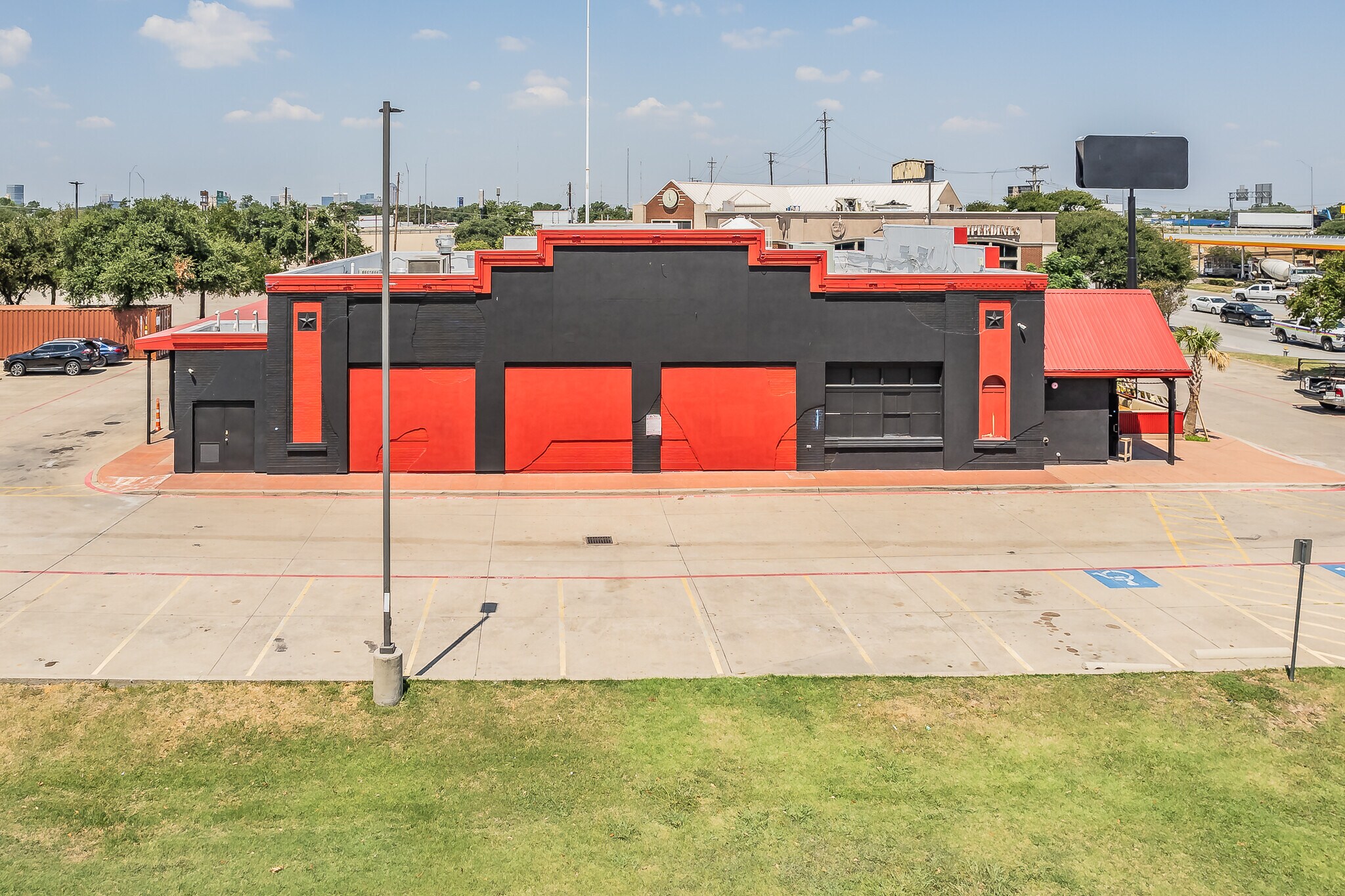 10300 W Technology Blvd, Dallas, TX for sale Primary Photo- Image 1 of 1