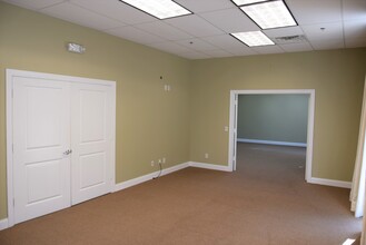 14924 Corporate Rd S, Jupiter, FL for lease Interior Photo- Image 2 of 24