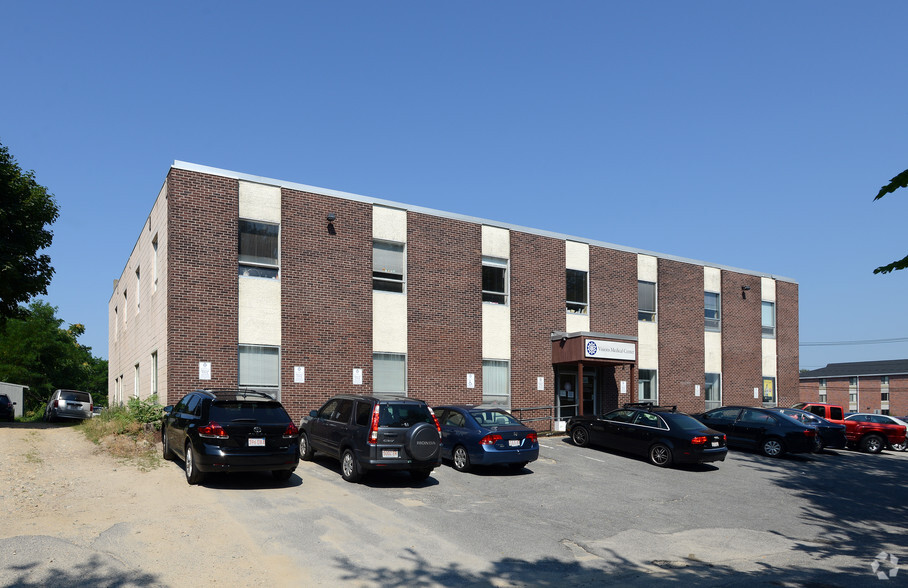 170 Worcester St, Wellesley, MA for lease - Building Photo - Image 2 of 5