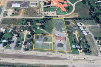 2119-2125 10th St, Floresville, TX - AERIAL map view - Image1