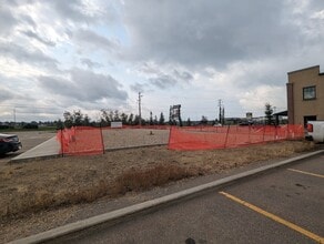 29 Beju Industrial Dr, Sylvan Lake, AB for lease Building Photo- Image 2 of 2