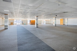 11 Gateway Blvd S, Savannah, GA for lease Interior Photo- Image 2 of 9