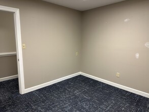 223 E Chatham St, Cary, NC for lease Interior Photo- Image 2 of 4