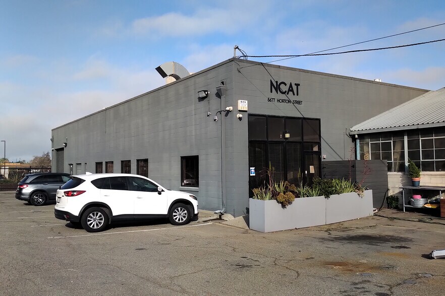 5677 Horton St, Emeryville, CA 94608