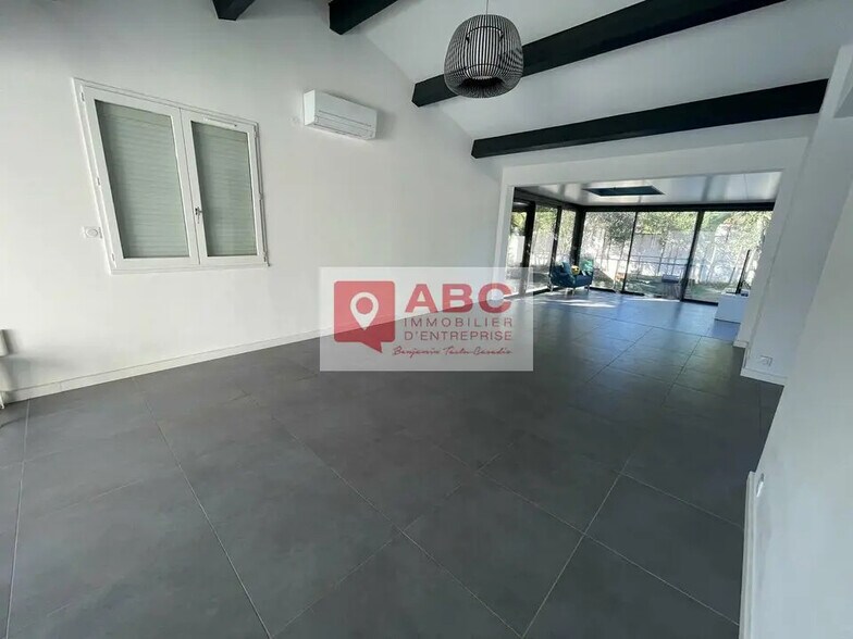 Office in Pérols for sale - Interior Photo - Image 1 of 11