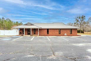 706 W Barnard St, Glennville GA - Commercial Real Estate