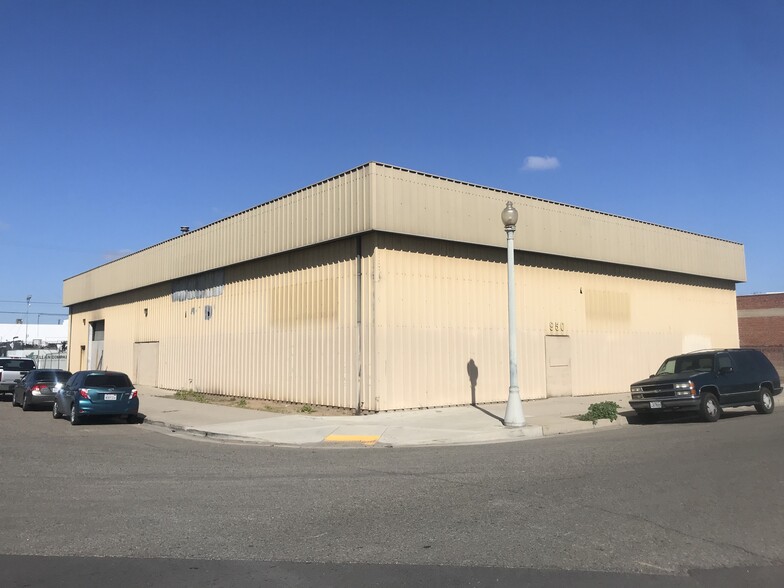 1950 S Van Ness Ave, Fresno, CA for sale - Building Photo - Image 1 of 1