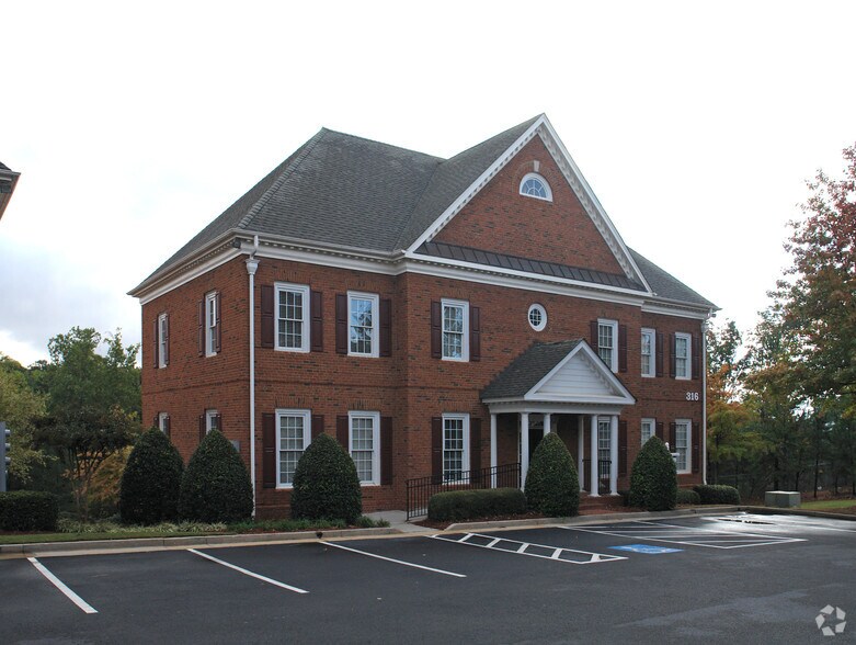 316 Maxwell Rd, Alpharetta, GA 30009