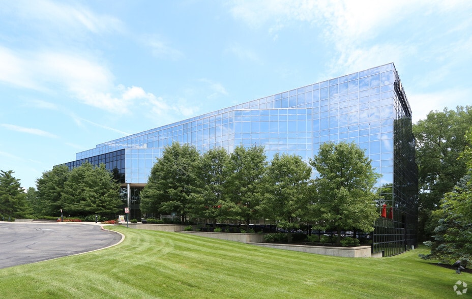 3650 Olentangy River Rd, Columbus, OH for lease - Building Photo - Image 1 of 8