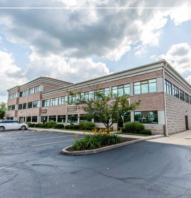 17280 W North Ave, Brookfield, WI for lease - Building Photo - Image 1 of 12