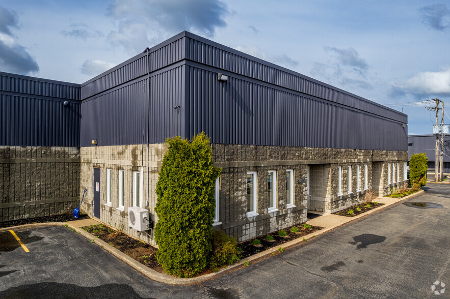 3300 Rue Jacob-Jordan, Terrebonne, QC for lease - Building Photo - Image 3 of 5