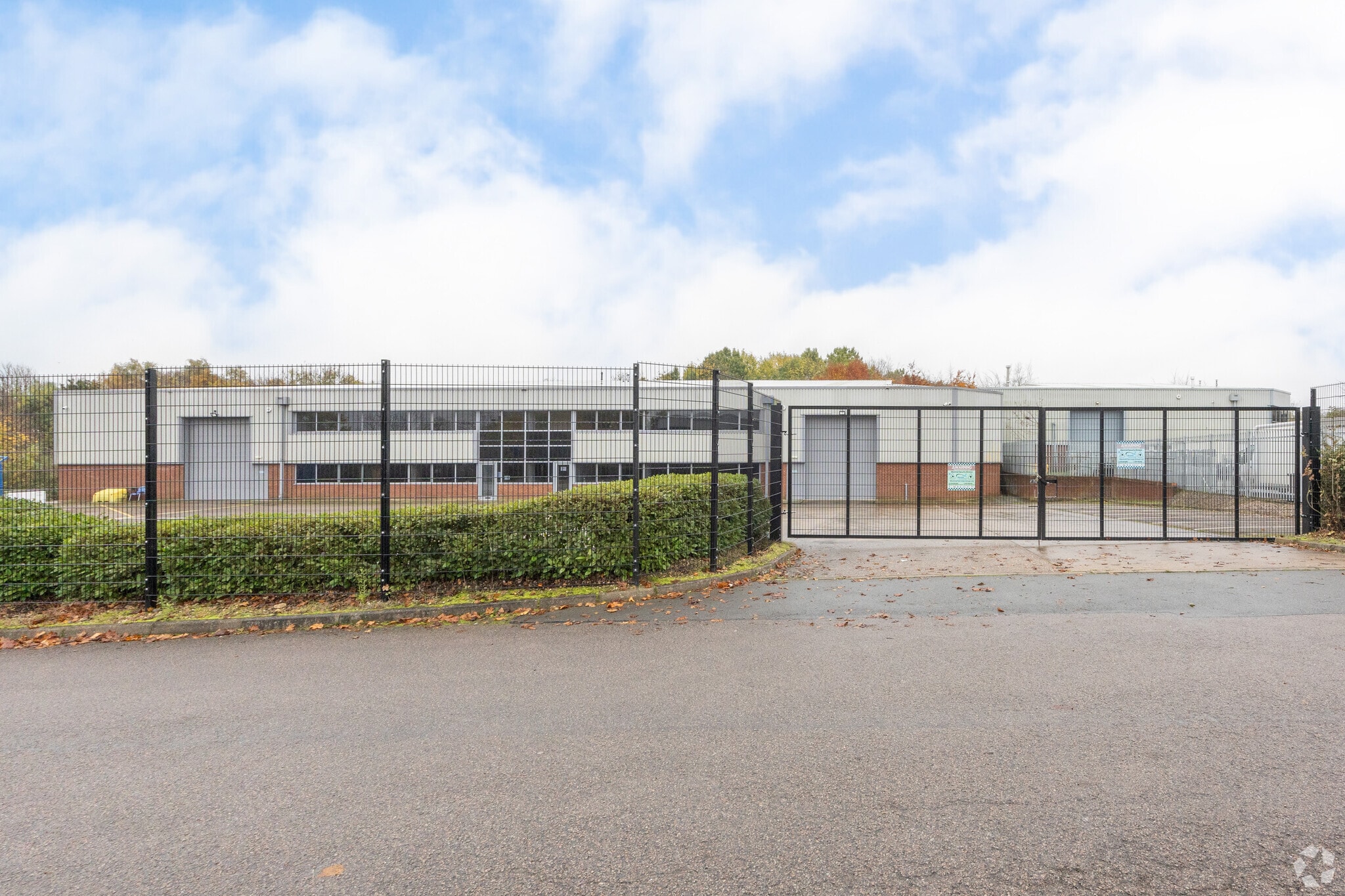 Quinn Clos, Coventry for lease Primary Photo- Image 1 of 2