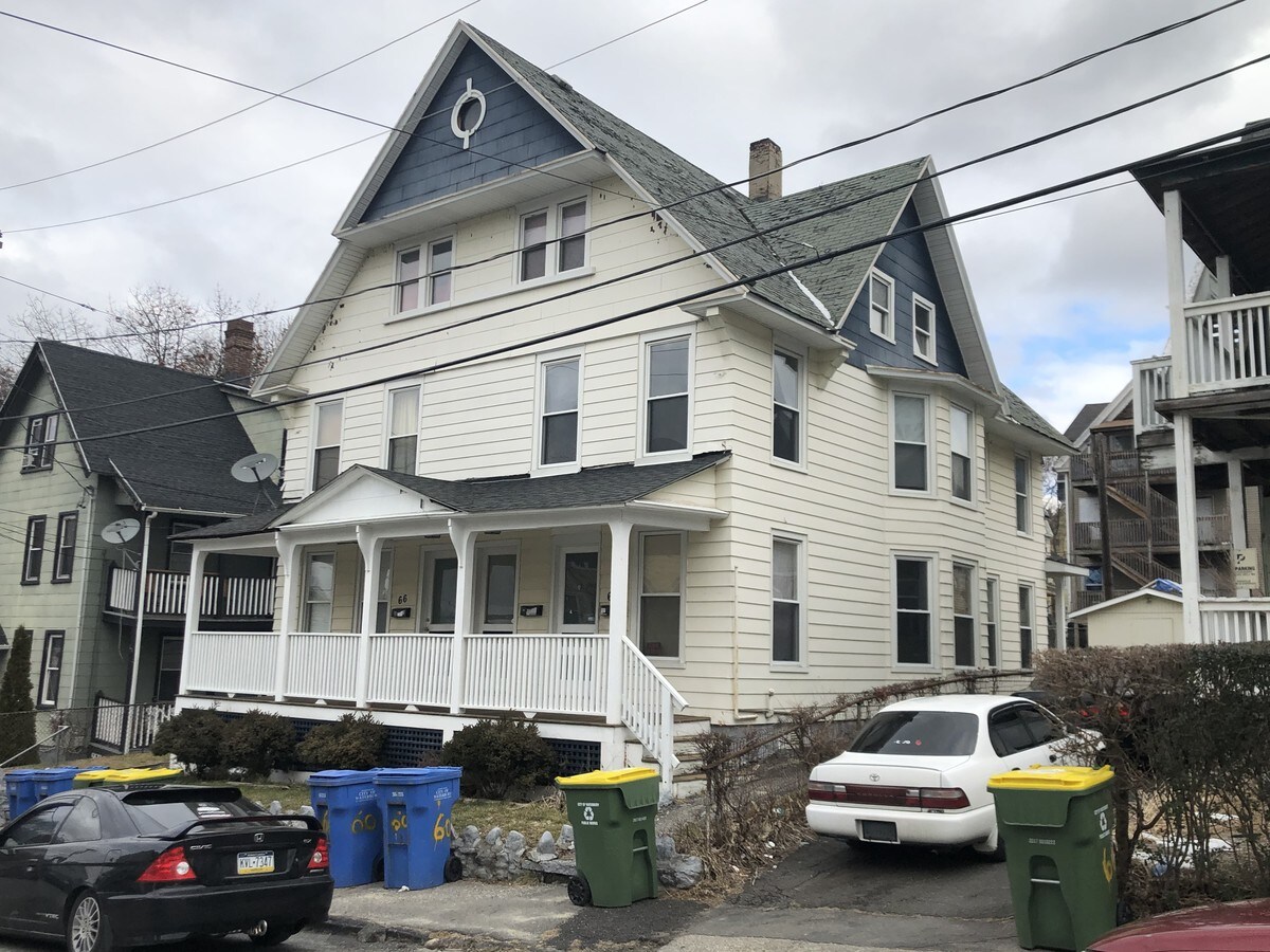 64 Fairview St, Waterbury, CT 06710