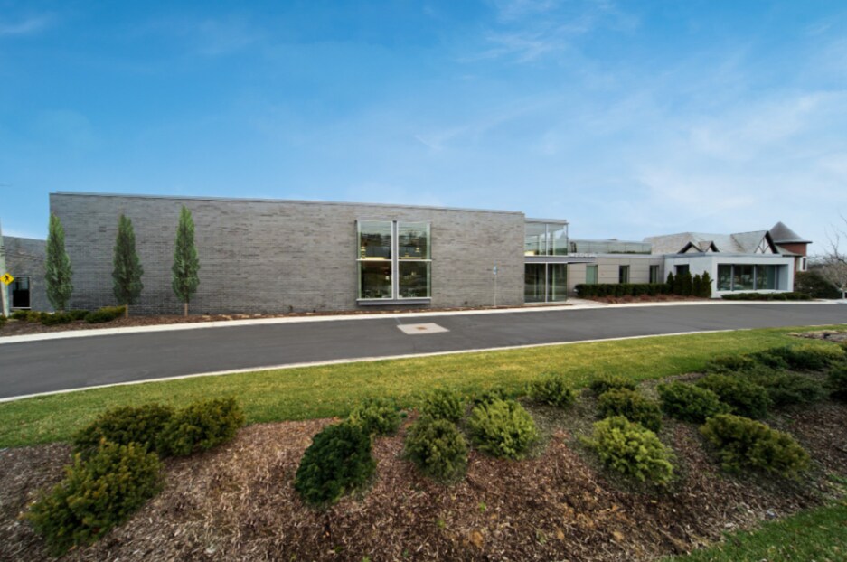 44 E Long Lake Rd, Bloomfield Hills, MI for sale Primary Photo- Image 1 of 1