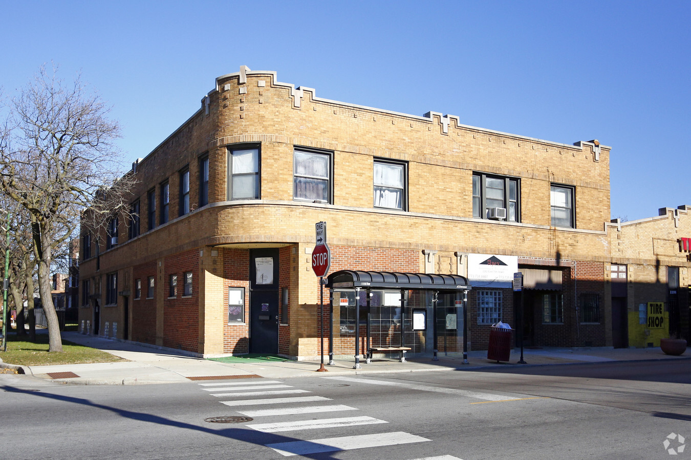 2200 E 75th St, Chicago, IL 60649 | LoopNet