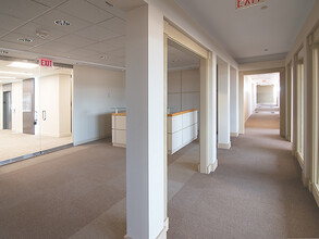 1051 Perimeter Dr, Schaumburg, IL for lease Interior Photo- Image 2 of 5