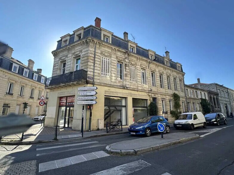 Office in Bordeaux for sale - Building Photo - Image 1 of 14