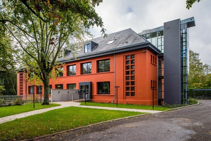 3 Rue Paul Tavernier, Fontainebleau for lease - Building Photo - Image 3 of 17