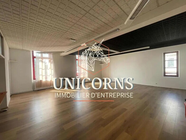 Office in Cugnaux for sale - Interior Photo - Image 1 of 4