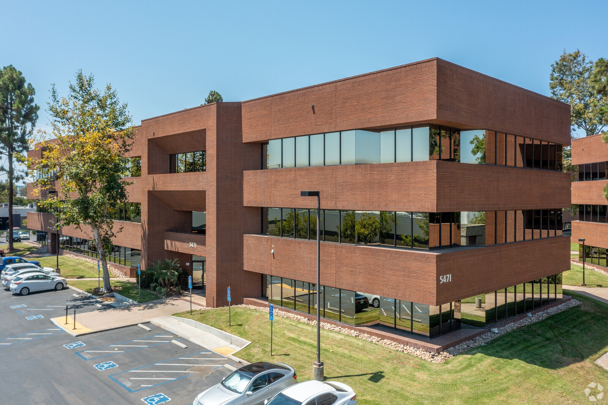 5471 Kearny Villa Rd, San Diego, CA for lease Primary Photo- Image 1 of 5