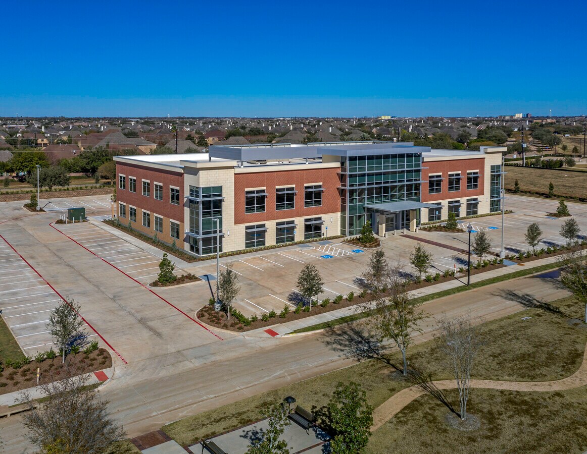 6921 Brisbane Ct, Sugar Land, TX 77479 | LoopNet