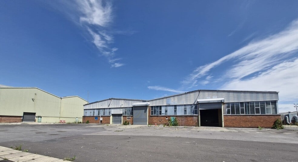 Bath Rd, Melksham for lease - Primary Photo - Image 1 of 8