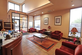 4211 W 11th Ave, Eugene, OR for sale Interior Photo- Image 2 of 11