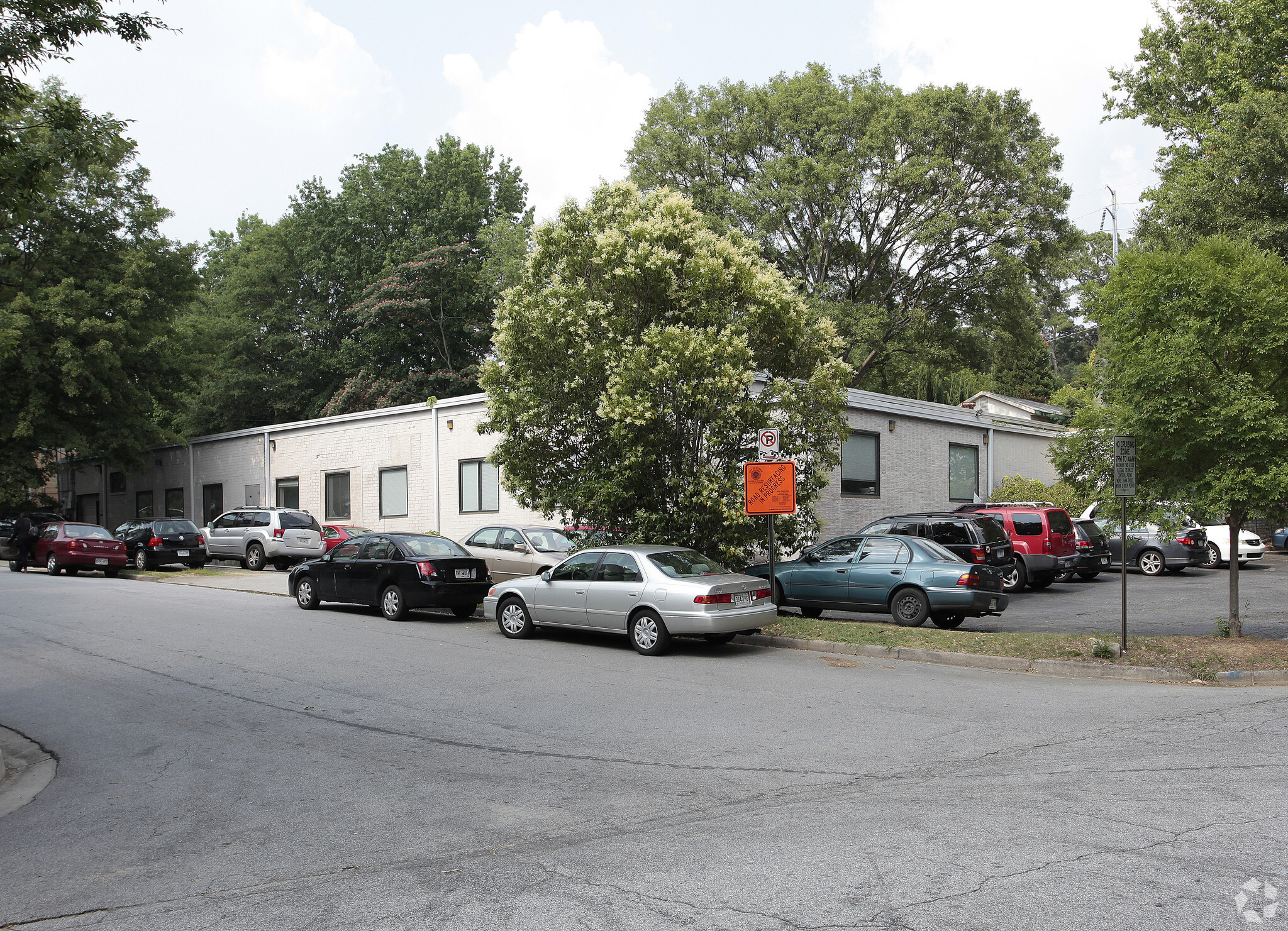 590 Dutch Valley Rd NE, Atlanta, GA for lease Primary Photo- Image 1 of 4