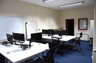 Office in 2 Woodburn Terrace, Newcastle Emlyn for lease Interior Photo- Image 1 of 12