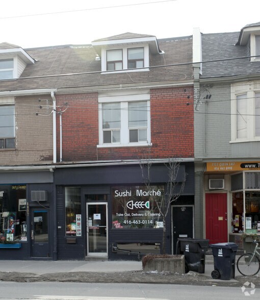 1105 Queen St E, Toronto, ON for sale - Primary Photo - Image 1 of 2