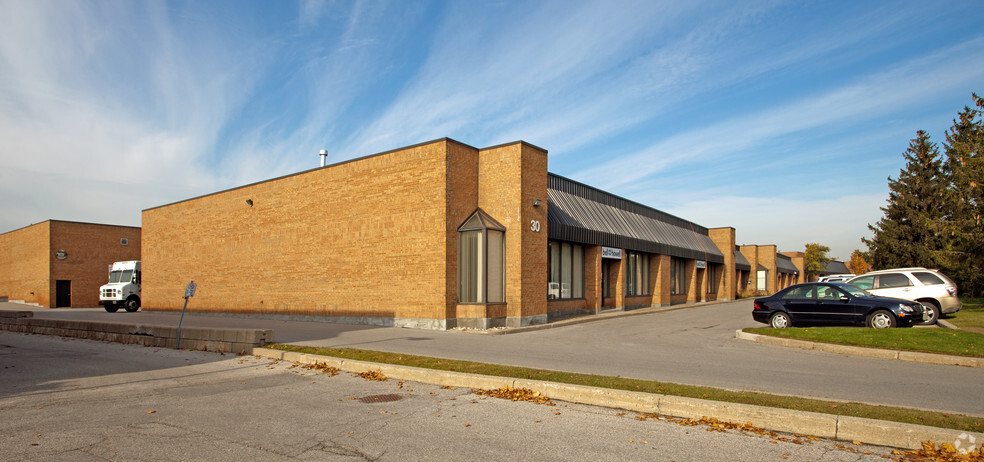 30 Mural St, Richmond Hill, ON for lease - Primary Photo - Image 1 of 2