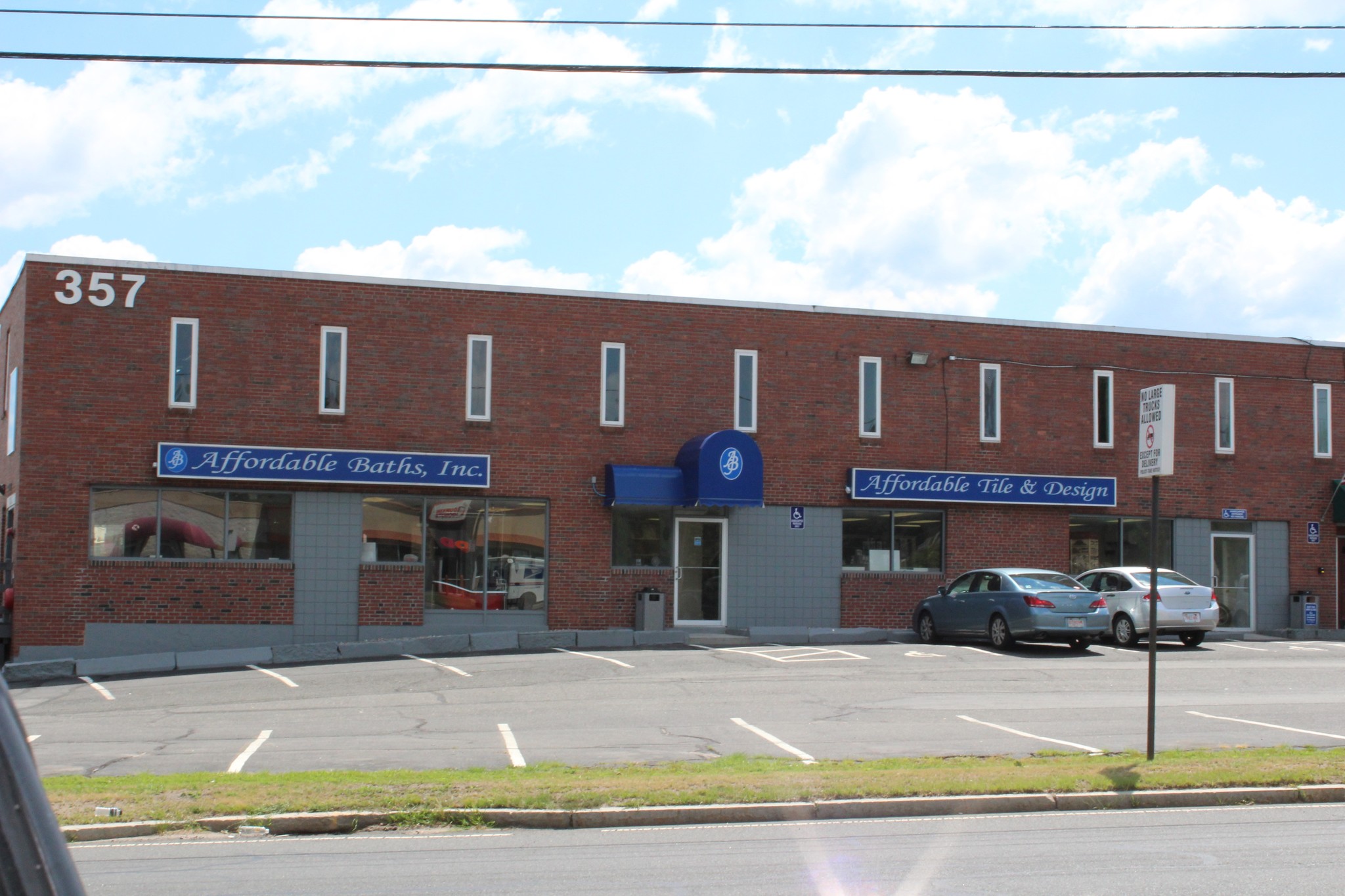 357 Cottage St, Springfield, MA for lease Building Photo- Image 1 of 6