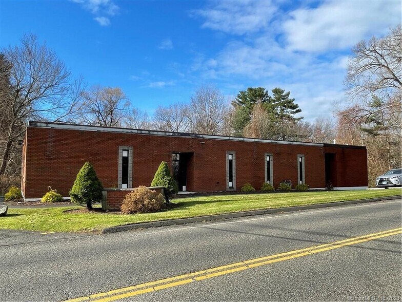 24 Sodom Ln, Derby, CT for sale - Building Photo - Image 1 of 1