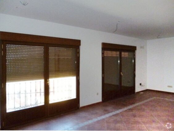 Office in El Casar de Escalona, Toledo for sale - Interior Photo - Image 2 of 11