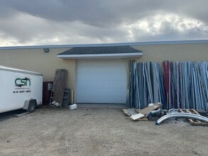 18130-18134 NW Frontage Rd, Joliet, IL for lease Interior Photo- Image 2 of 12