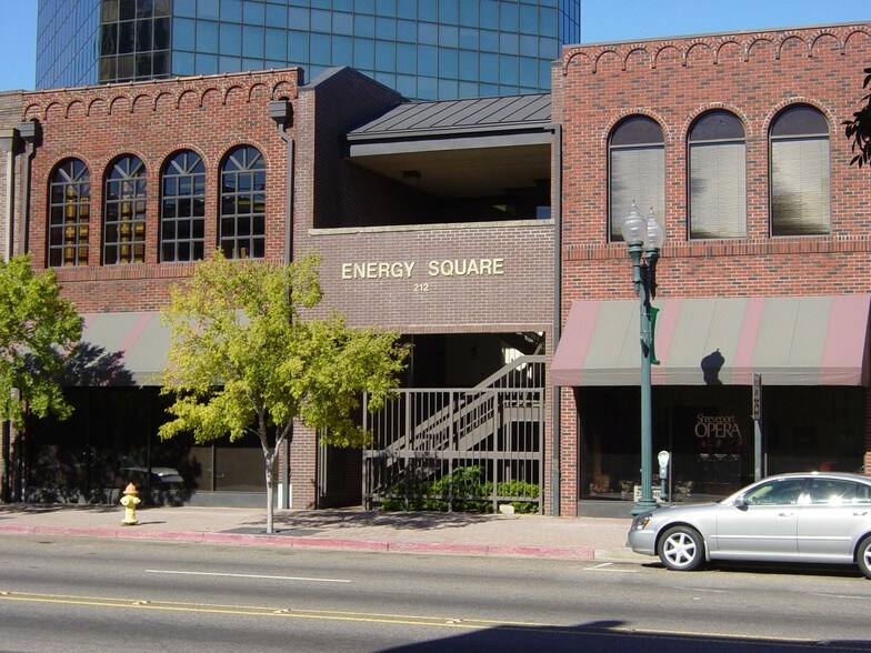 212 Texas St, Shreveport, LA for lease - Building Photo - Image 3 of 5