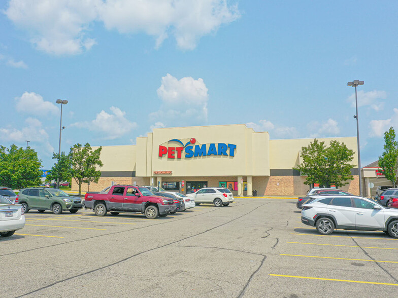 1100-1300 Doral Dr, Boardman, OH for lease - Building Photo - Image 3 of 12